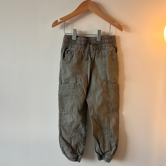 OshKosh B'gosh Green Jeans Relaxed Fit - Picture 1 of 1